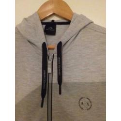 Armani super trui. nieuw.