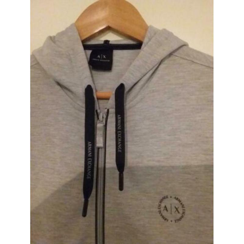 Armani super trui. nieuw.