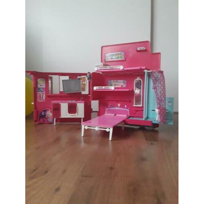 Barbie camper