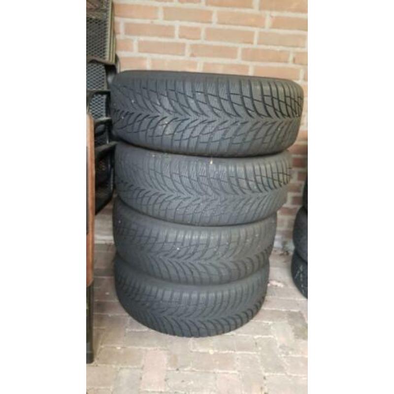 set winterbanden met lichtmetalen velgen renault megane 3