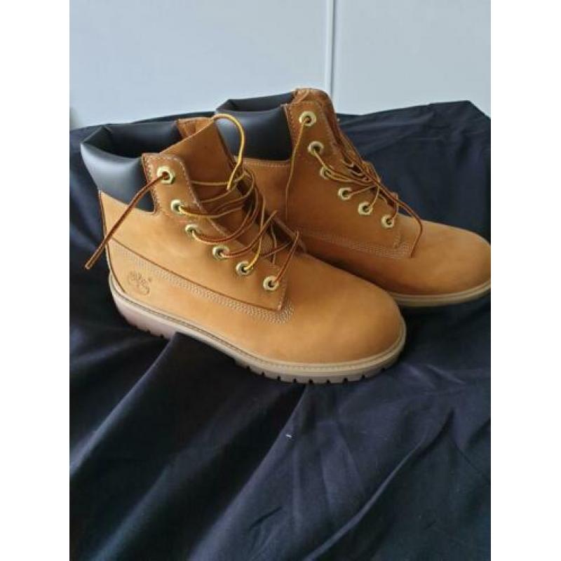 Nieuwe Timberlands mt 37 (boys) dames past ook prima