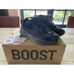 Yeezy Boost Vanta V2 maat 39 1/3