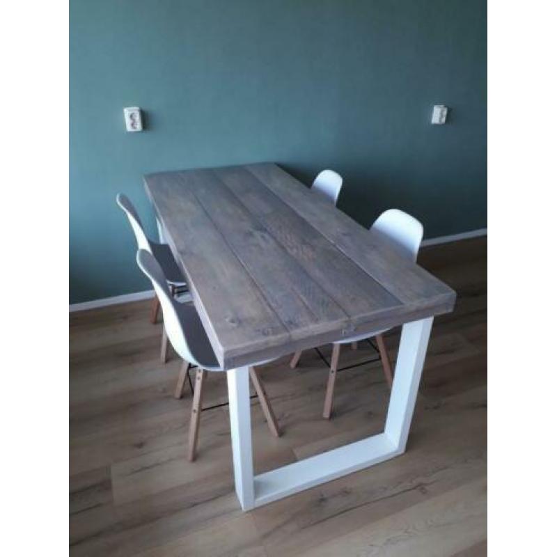 Steigerhouten tafel. Alle modellen op maat gemaakt. NIEUW