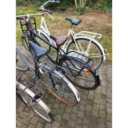 4 gebruikte fietsen. In 1 koop. Batavus, gazelle.