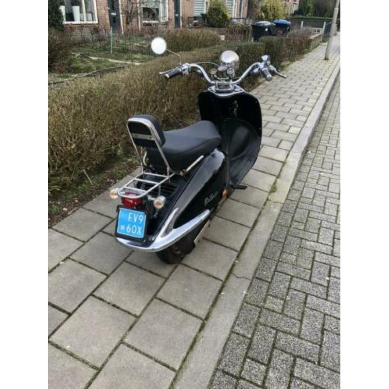 Fosti retro snor scooter 25km