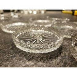 Brocante: 8 antieke glazen onderzetters