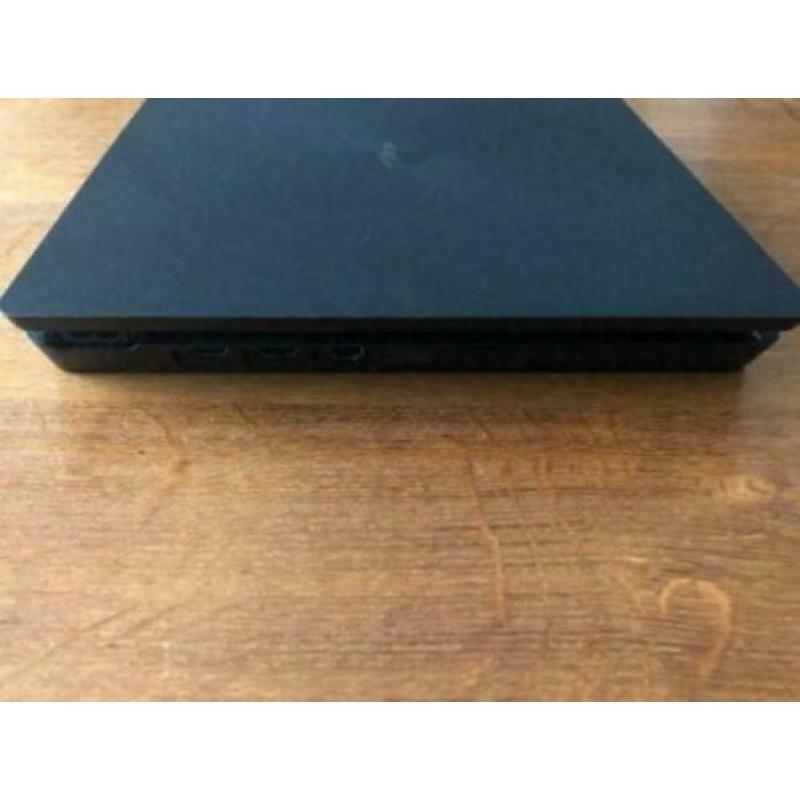 Ps4 slim 1tb