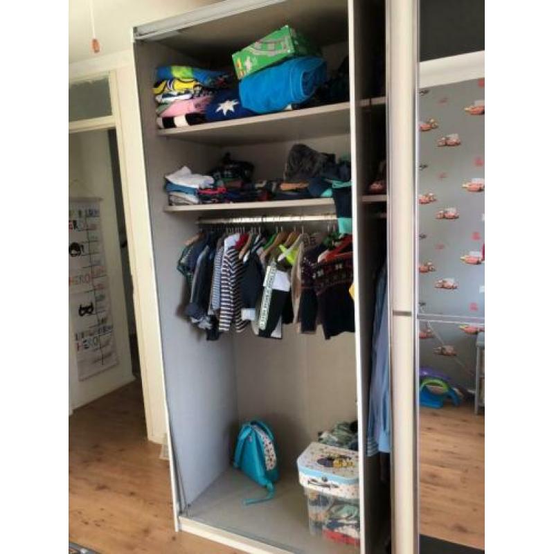 Kleding /hang kast