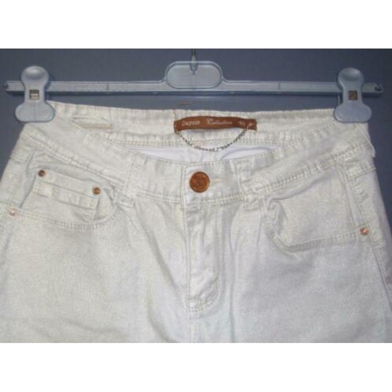 Maat 40 - daisy collection - cremekleur glimmende