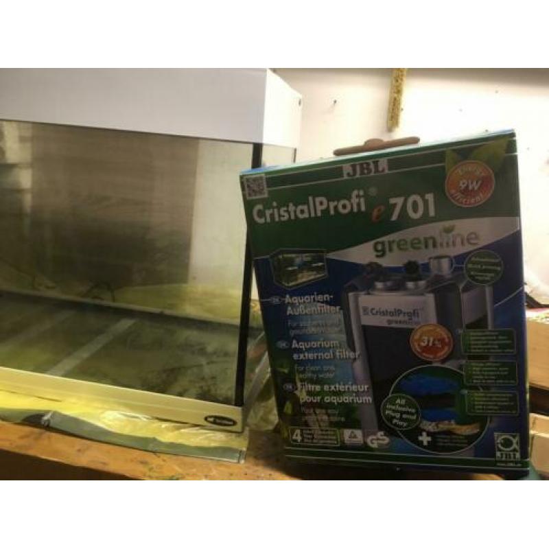 Ferplast Dubai 80 wit + JBL CristalProfi e701