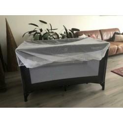 Campingbedje grijs incl. matras & klamboe