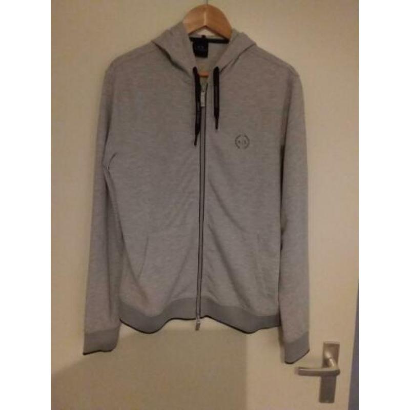 Armani super trui. nieuw.