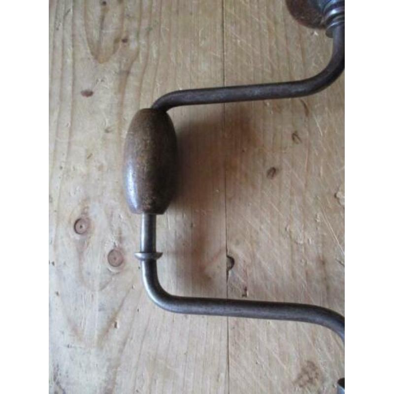 Antieke bruine handboor