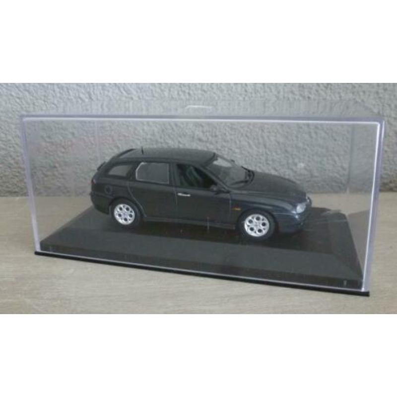 Minichamps ALFA ROMEO 156 Sportswagon oplage 2832st (pks)