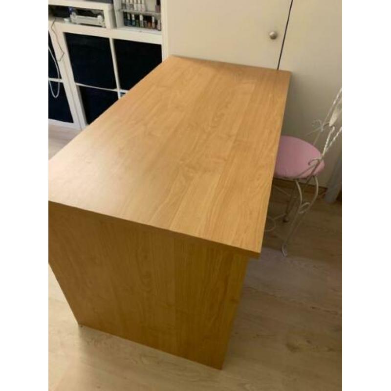 Bureau van beukenhout