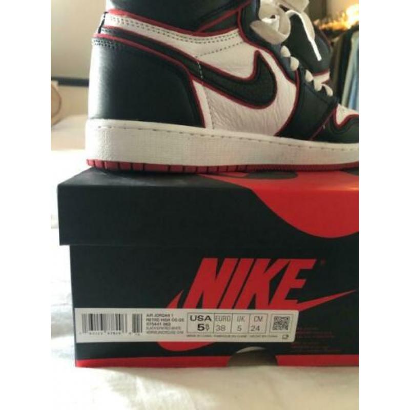 Jordan “bloodline” 38 deadstock