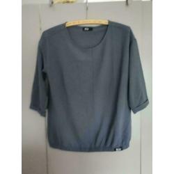 Woman & Co super mooie blouse mt S ZGAN