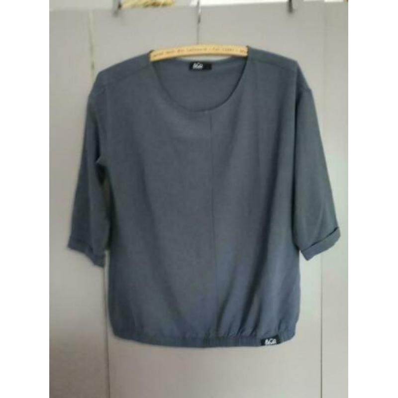 Woman & Co super mooie blouse mt S ZGAN
