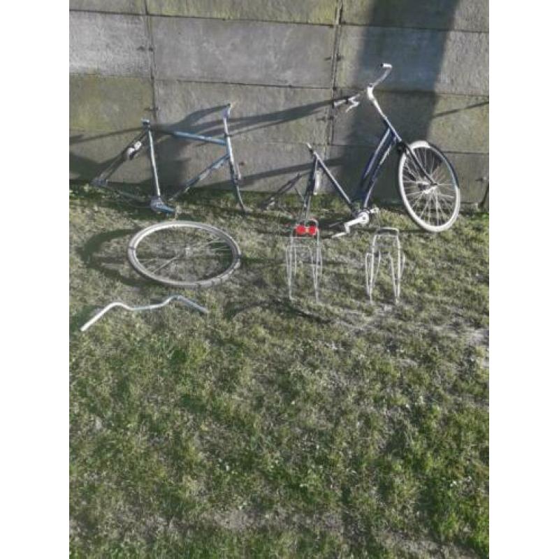 Allerlei fiets onderdelen