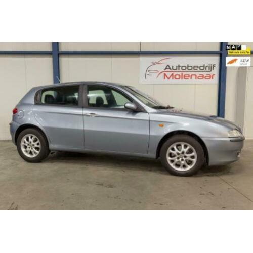 Alfa Romeo 147 1.6 T.Spark Veloce Distinctive /LEDER/PDC/OND