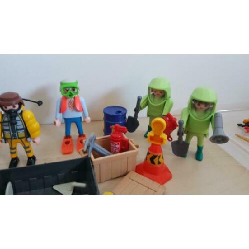 Playmobil 11 werkmannen met goed gevulde gereedschapskist