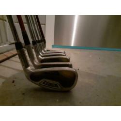 Wilson, golfclubs, golfset, ijzer 6 7 8 9, pw, sw, putter