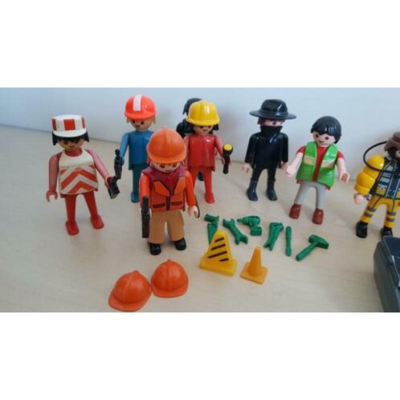 Playmobil 11 werkmannen met goed gevulde gereedschapskist