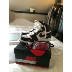 Jordan “bloodline” 38 deadstock