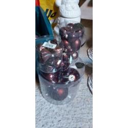 Kerstboom, kerstballen versieringen, slingers etc