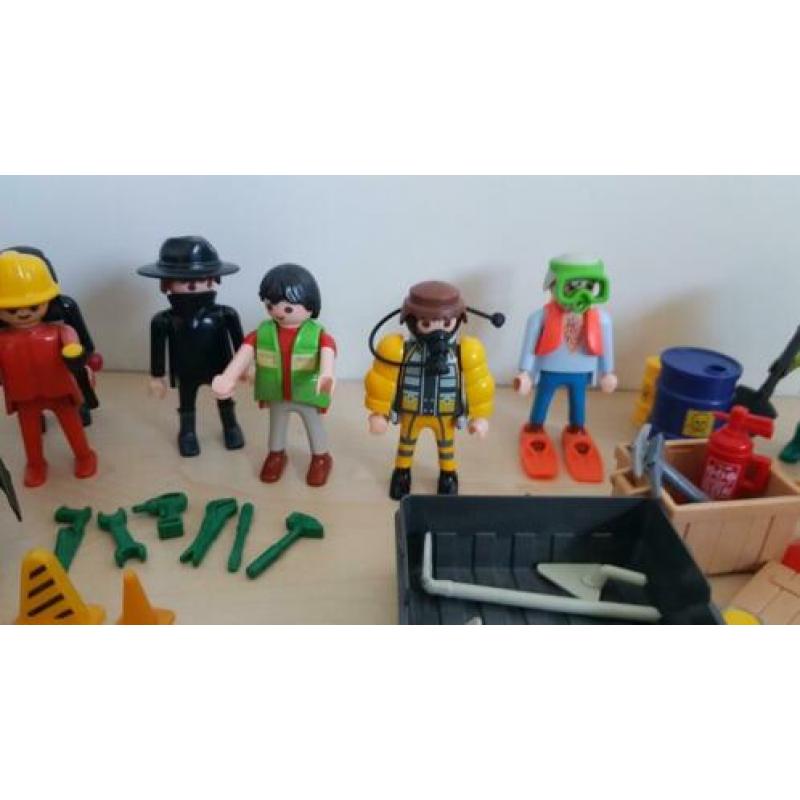 Playmobil 11 werkmannen met goed gevulde gereedschapskist