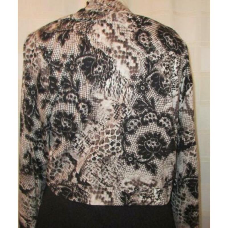 Bolero van great looks Maat 52. A64.