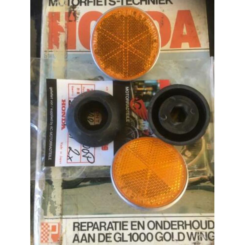 Zeldzaam: set NOS zijreflectoren Honda