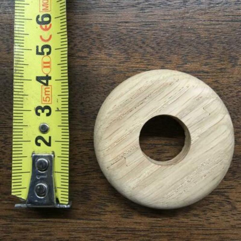 Eikenhouten rozetten voor 15 mm verwarmingsbuizen