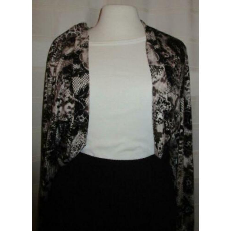 Bolero van great looks Maat 52. A64.