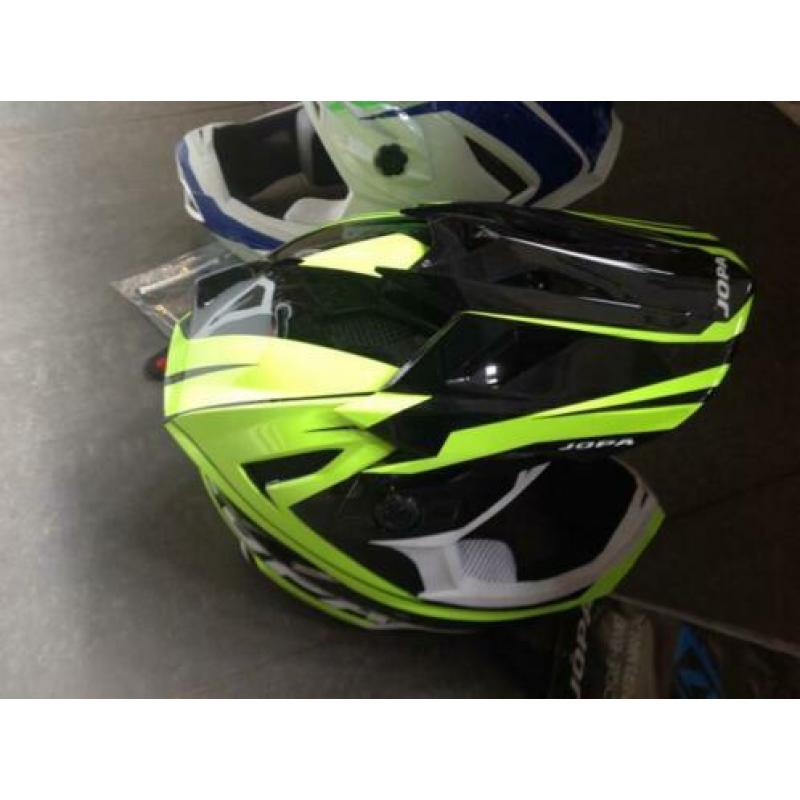 Bmx. crosshelmen 49,95