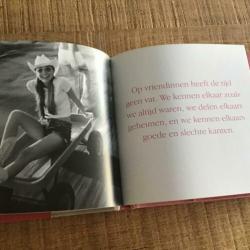 Vriendinnen - Tom Burns
