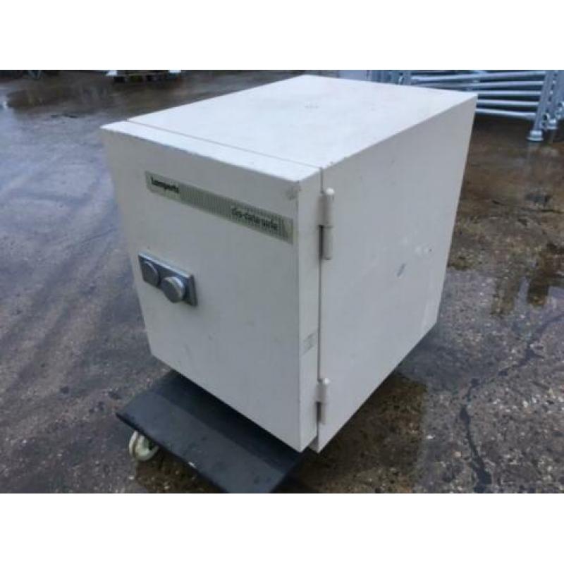 Lampertz Datasafe S-100 kluis / brandkast