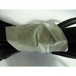 Teugels zwart rond genaaid 135 cm