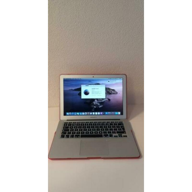 Macbook Air mid 2013 i5 8GB 128GB SSD MACOS CATALINA??
