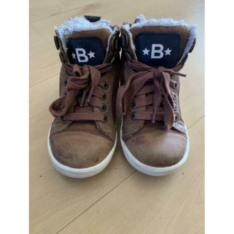 Schoenen van de Nelson in maat 26