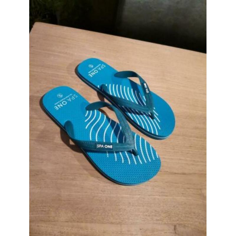 Mooie nieuwe slippers maat 40 /41 €1,5