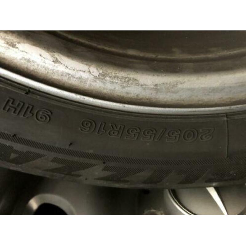 1set lichtmetalen velgen Mercedes W202 met winterbanden