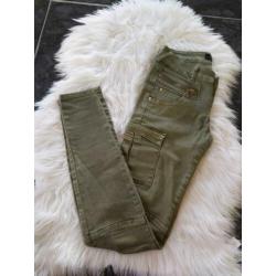 Stoere legergroene skinny broek van Coolcat maat M