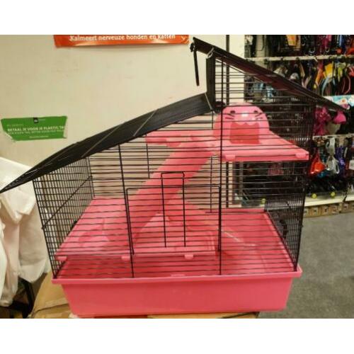 Roze hamsterkooi van € 39,95 nu € 29,95 = showmodel