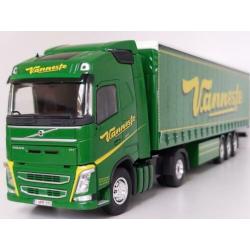 VOLVO FH04 trekker met schuifzeilentrailer "Vanneste"