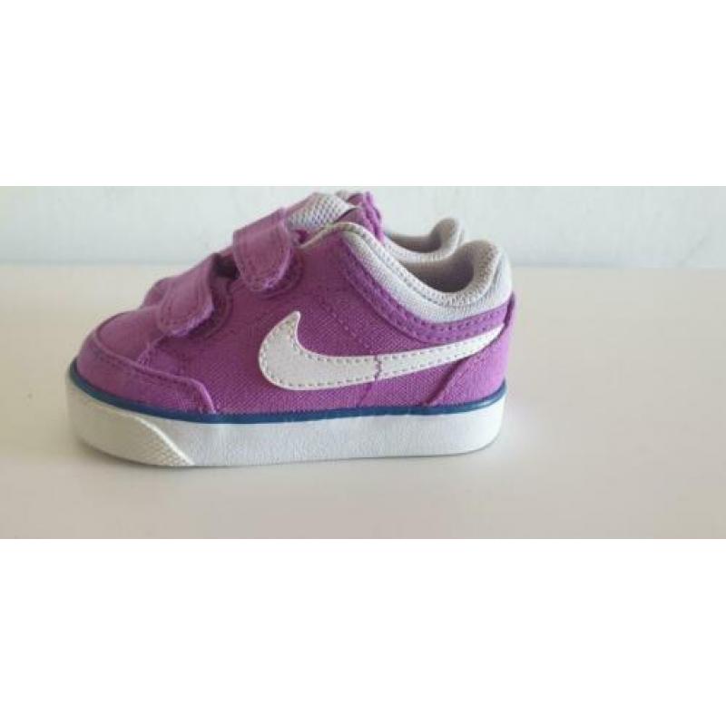 NIKE sneaker mt 21