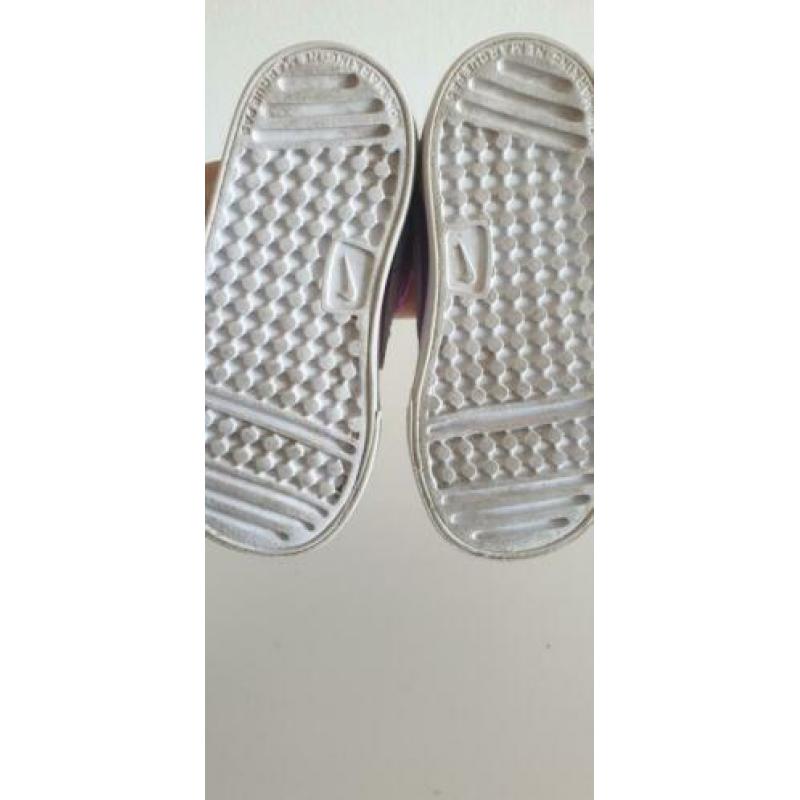 NIKE sneaker mt 21