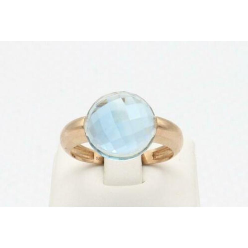 14 Karaat. Gouden vintage ring met aquamarijn. Maat: 18.