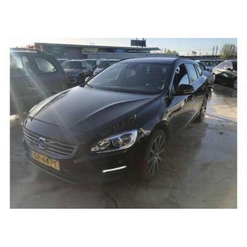 Volvo V60 D6 AWD Twin Engine Momentum