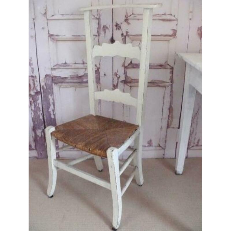 Oud brocante bidstoeltje